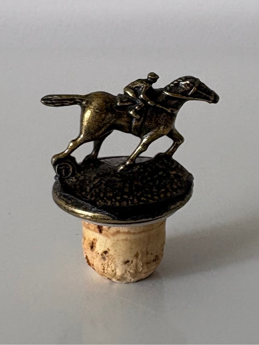 Blanton's Single Barrel Bourbon
Bottle Horse & Jockey Cork Stopper Letter "T"
